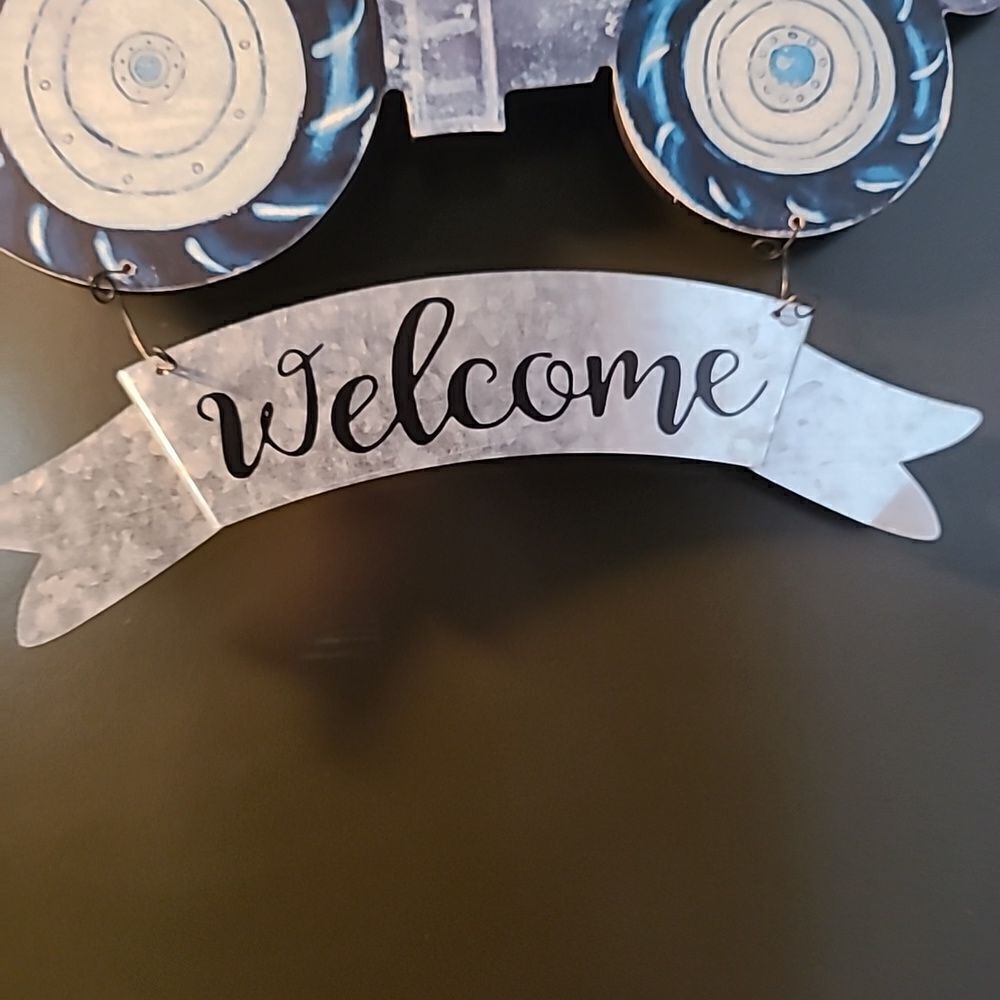Hobby Lobby Welcome Sign - Picture 5 of 9